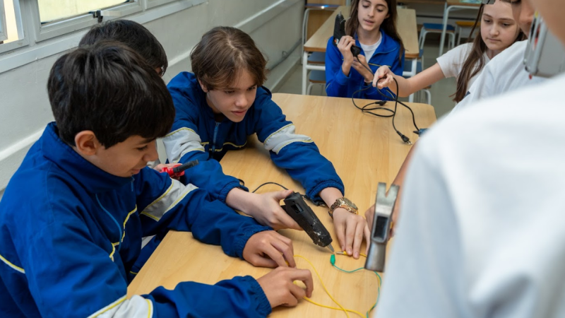 Atravessando a ponte: Ensino Fundamental II e a construção da autonomia